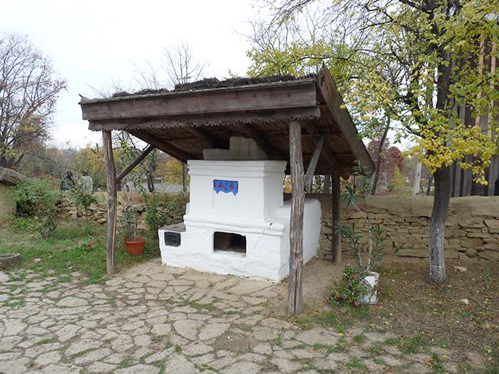 Летняя кухня 1898 года из села Журиловка (Jurilovca), округ Тулча, Румыния.
