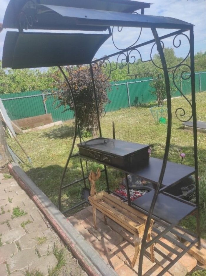 Мангал Шашлындос